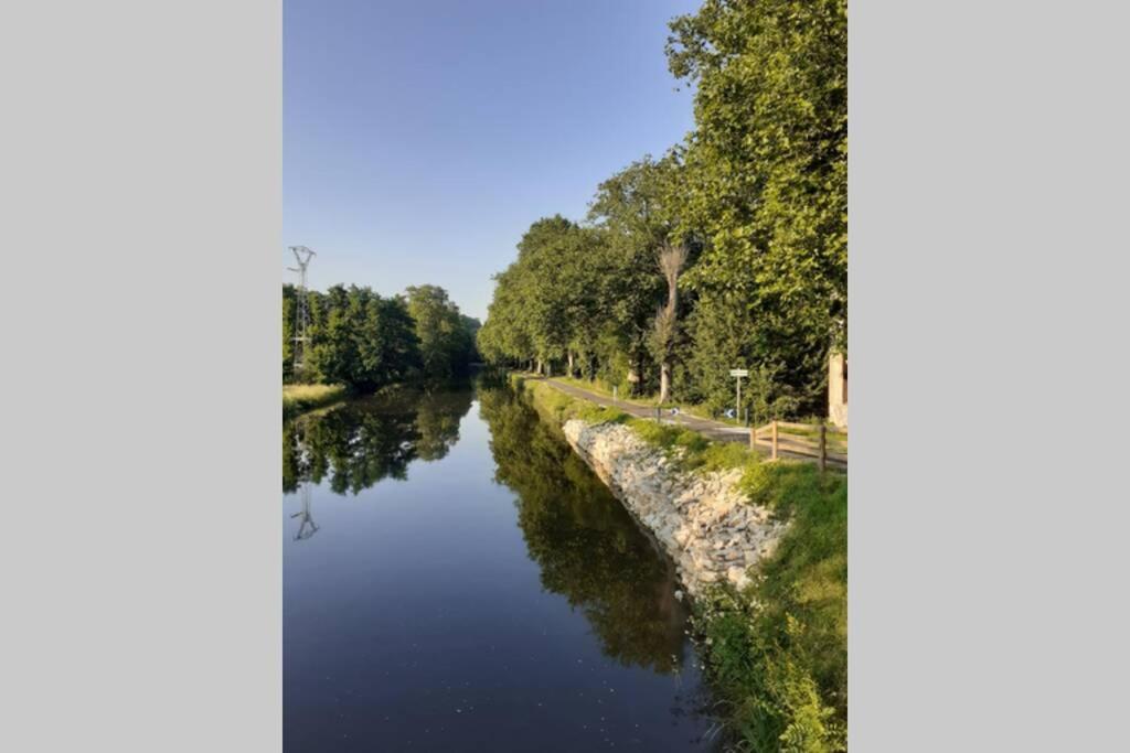 le 18 avenue du côteau 2/3 personnes tout confort Charmes  Exterior foto